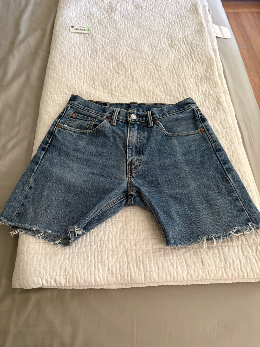 Levi's Womens 505 Raw Hem Denim Jean Shorts 30” Waist